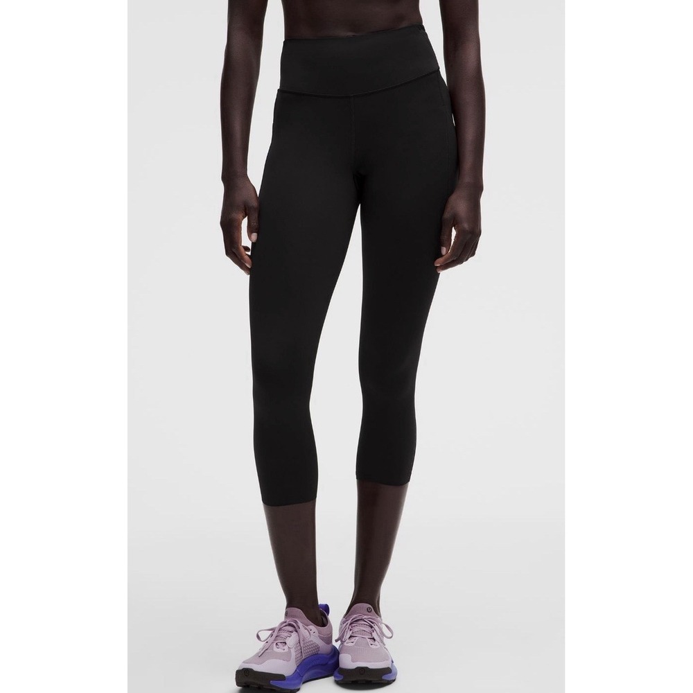 Lululemon Fast and Free High-Rise Tight Sz 8 23" *Pockets Black Square‎ Dot
